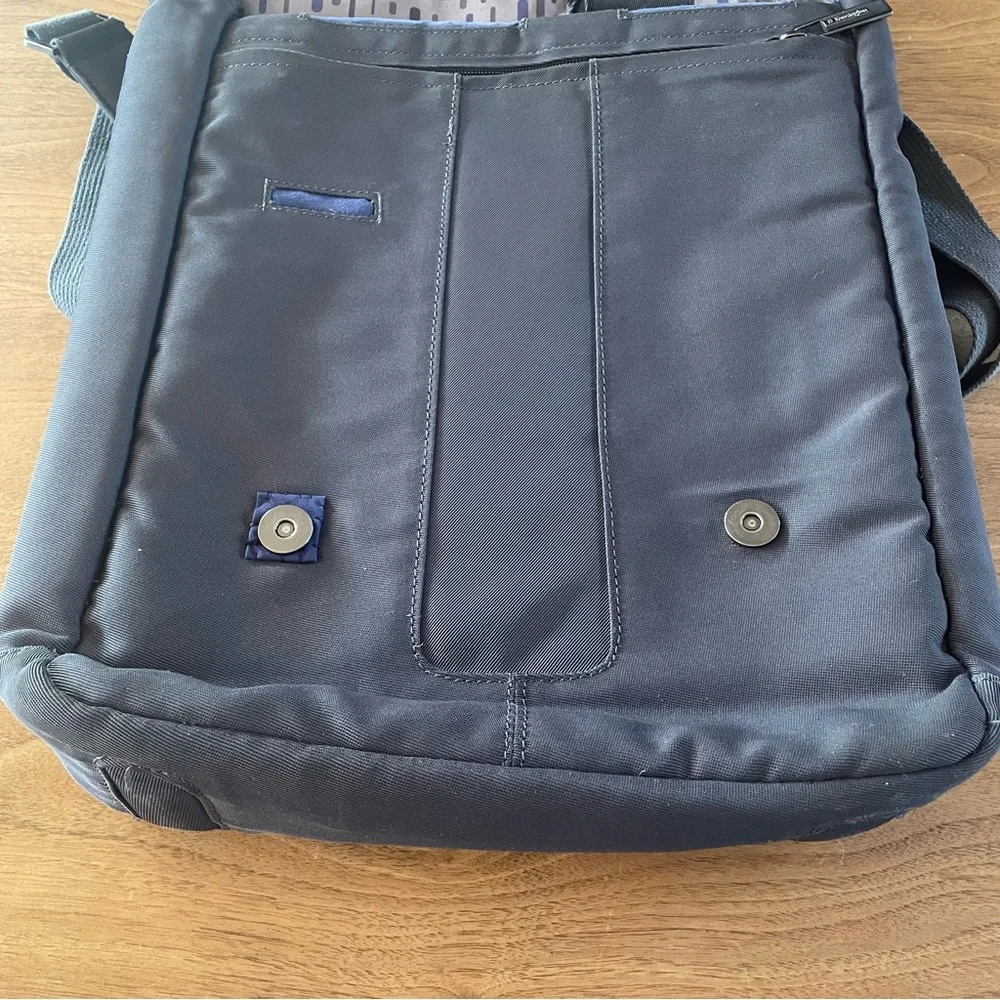 EUC Kensington laptop\messenger bag